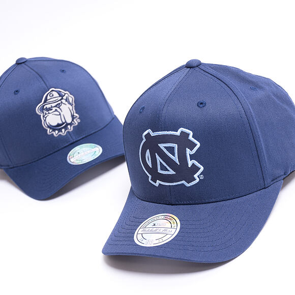 Kšiltovka Mitchell & Ness North Carolina Tar Heels 653 Monochrome 110