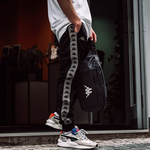 Tepláky Kappa 222 Banda Rastoria Connor 304UTN0 900 Reflective Black