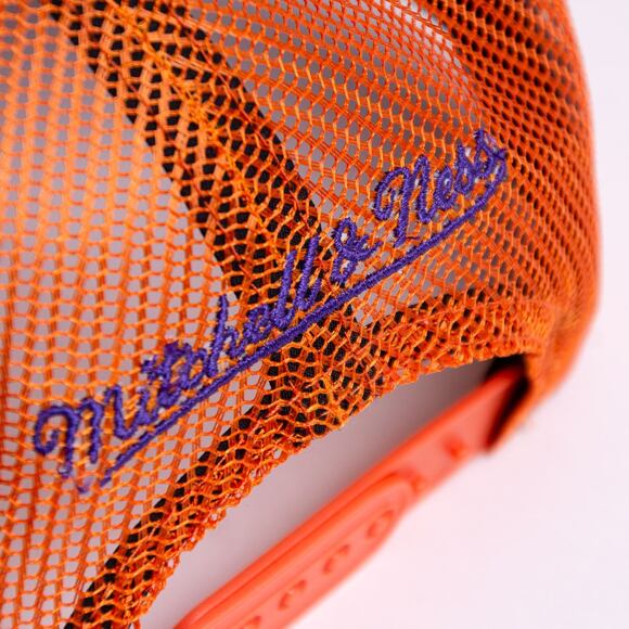 Kšiltovka Mitchell & Ness Keep On Truckin Trucker Hwc Phoenix Suns Orange