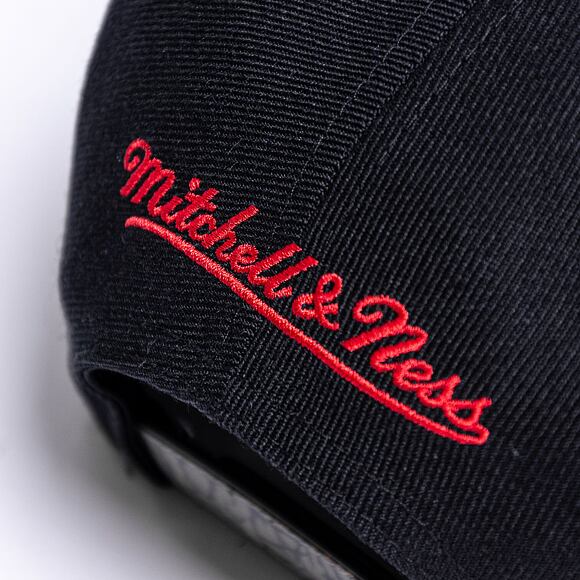 Kšiltovka Mitchell & Ness Day 3 Snapback Chicago Bulls Black / Grey