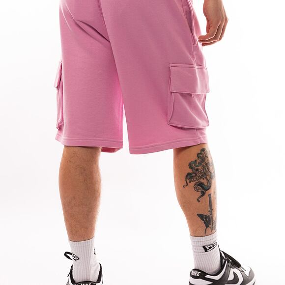 Kraťasy New Era Essentials Cargo Shorts Fondant Pink / White
