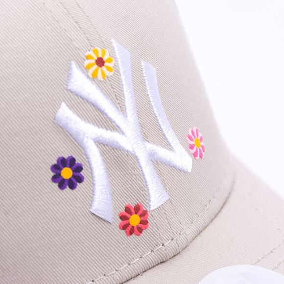 Dámská kšiltovka New Era 9FORTY Womens MLB Flower New York Yankees Stone / White