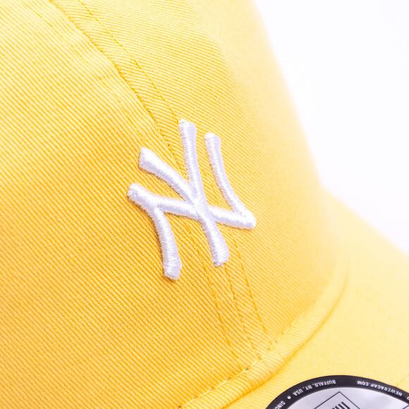 Kšiltovka New Era 9TWENTY MLB Style Activist New York Yankees Pineapple / White