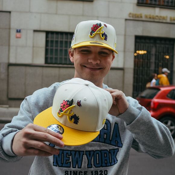 Kšiltovka New Era 9FIFTY MLB Floral Atlanta Braves Retro - Ivory / Juicy Yellow