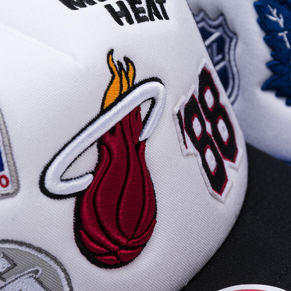 Kšiltovka Mitchell & Ness - Gridlock Trucker - Miami Heat - White