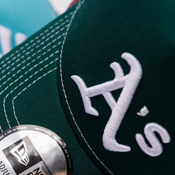 Kšiltovka New Era - MLB Contrast Stitch WS Retro 9FORTY Trucker - Oakland Athletics - Dark Green