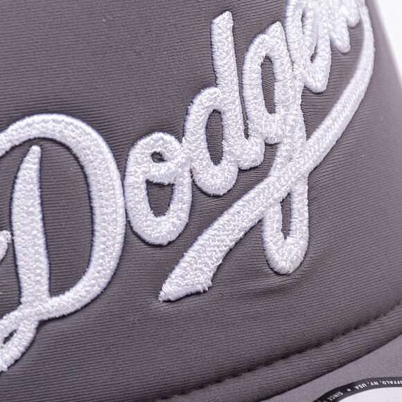 Kšiltovka New Era - MLB Foam Script 9FORTY Trucker - LA Dodgers - Graphite