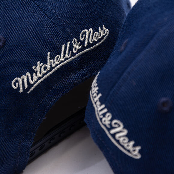 Kšiltovka Mitchell & Ness - Sand Storm Classic Red - Cleveland Cavaliers - Navy/Sand