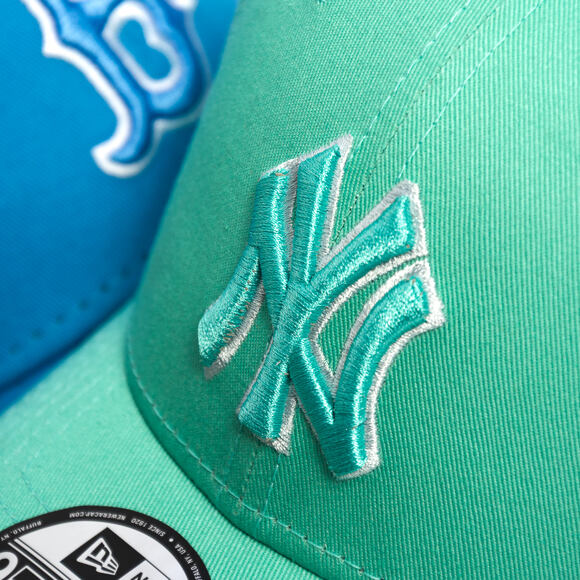 Kšiltovka New Era - MLB League Essential 9FORTY - NY Yankees - Green / Sky Blue
