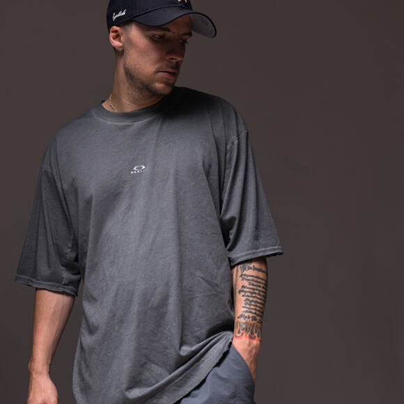 Oakley - Latitude Veil Tee - Cement