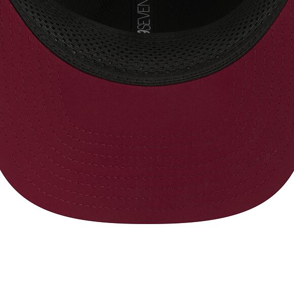 Kšiltovka New Era - NFL 2026 Sideline 9SEVENTY Stretch-Snap - Washington Commanders - Team Color