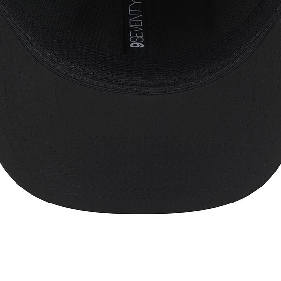 Kšiltovka New Era - NFL 2026 Sideline 9SEVENTY Stretch-Snap - Baltimore Ravens - Team Color