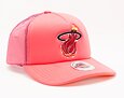Kšiltovka Mitchell & Ness Keep On Truckin Trucker Hwc Miami Heat Pink