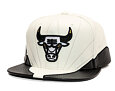 Kšiltovka Mitchell & Ness - NBA Day 12  Bulls - Chicago Bulls - White-Black