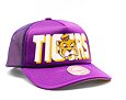 Kšiltovka Mitchell & Ness NCAA Billboard Trucker Snapback Louisiana State University Purple