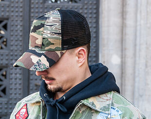 Kšiltovka New Era Patchwork Camo Trucker 9FORTY Woodland Camo Snapback