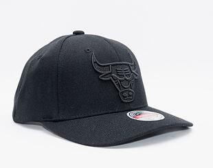 Kšiltovka Mitchell & Ness Blk/Blk Logo Classic Red Chicago Bulls Black