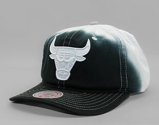 Kšiltovka Mitchell & Ness - Dip Dye Pro Snapback - Chicago Bulls - Black