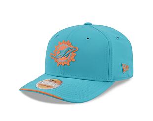 Kšiltovka New Era - NFL 2026 Sideline 9SEVENTY Stretch-Snap - Miami Dolphins - Team Color