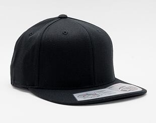 Kšiltovka Yupoong 110 Fitted Snapback Black