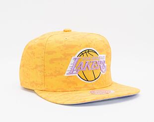 Kšiltovka Mitchell & Ness Team Digi Camo Snapback Hwc Los Angeles Lakers Yellow