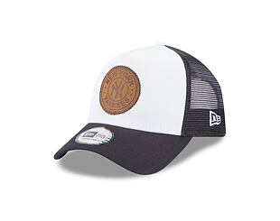 Kšiltovka New Era 9FORTY A-Frame Trucker MLB Team Patch New York Yankees White / Dark Royal