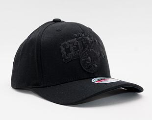 Kšiltovka Mitchell & Ness Boston Celtics Black Out Arch 110 Snapback Black