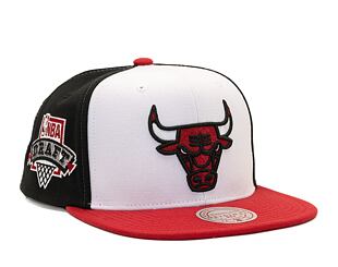 Kšiltovka Mitchell & Ness NBA Core I Snapback Chicago Bulls White-Red