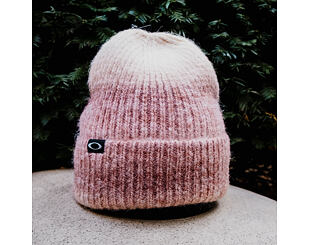 Kulich Oakley - Ellipse Gradient Beanie - Red Gradient