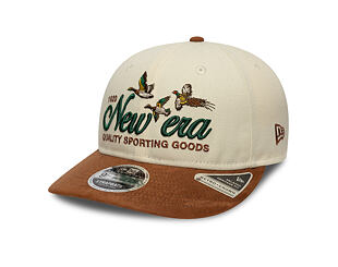 Kšiltovka New Era - Branded Suede Pre-Curved 9FIFTY - Cream / Deep Auburn