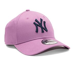 Kšiltovka New Era 9FORTY MLB League Essential New York Yankees Purple Nitro / Navy