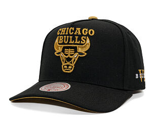 Kšiltovka Mitchell & Ness - NBA Core Vi Pro  Bulls - Chicago Bulls - Black-Gold