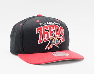 Kšiltovka Mitchell & Ness Team Arch 2 Tone Snapback Philadelphia 76ers Black / Red