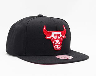 Kšiltovka Mitchell & Ness BRED SNAPBACK Chicago Bulls Black