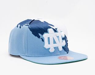 Kšiltovka Mitchell & Ness PAINTBRUSH SNAPBACK University Of North Carolina White / Blue
