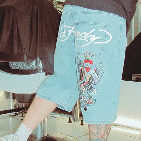 Dnes dropuje: Ed Hardy, Von Dutch, a American Needle