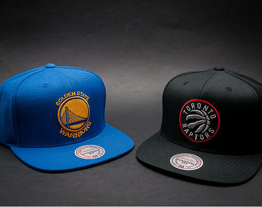 Kšiltovka Mitchell & Ness Solid Team Colour Classic Logo Golden State Warriors Snapback