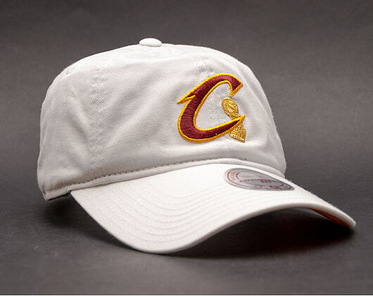 Kšiltovka Mitchell & Ness Championship Cleveland Cavaliers White Strapback