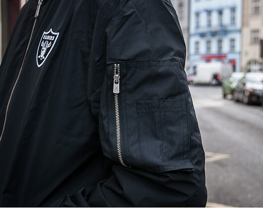 Bunda New Era Concrete Bomber Oakland Raiders Black