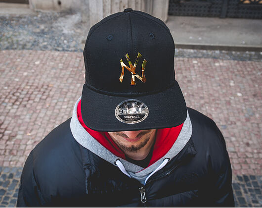 Kšiltovka New Era Camo Metal Logo New York Yankees 9FIFTY Black Snapback