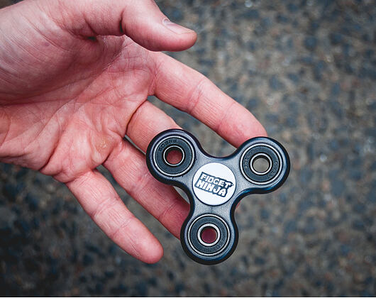 Hit internetu Spinner Fidget Ninja Black
