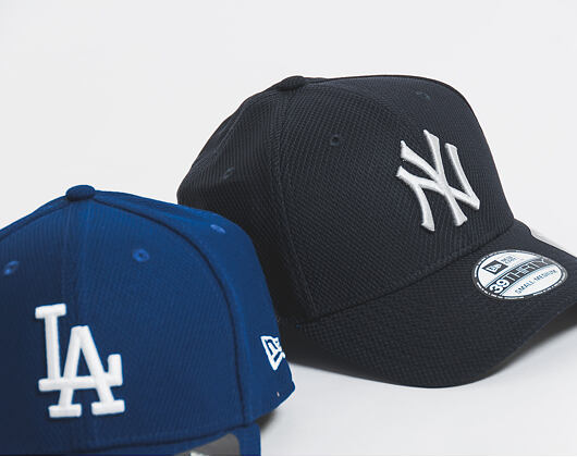 Kšiltovka New Era Diamond Era Essential Los Angeles Dodgers 39THIRTY Official Team Color
