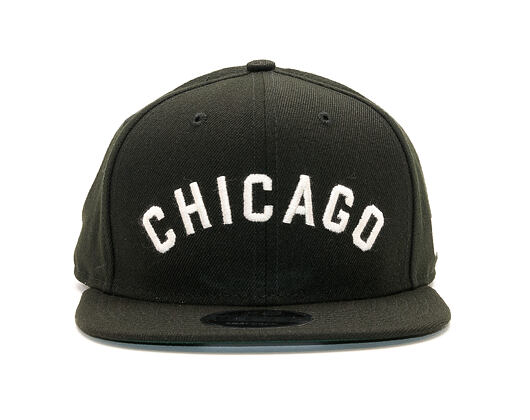 Kšiltovka New Era Classic Script Chicago White Sox 9FIFTY Black Snapback