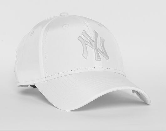Dámská Kšiltovka New Era Sport New York Yankees 9FORTY White Strapback