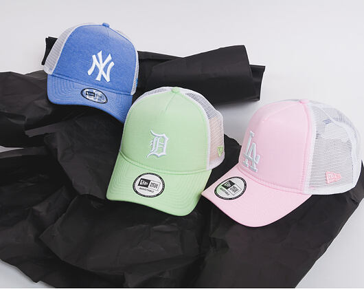 Kšiltovka New Era Oxford A Frame Trucker New York Yankees 9FORTY Sky/White Snapback