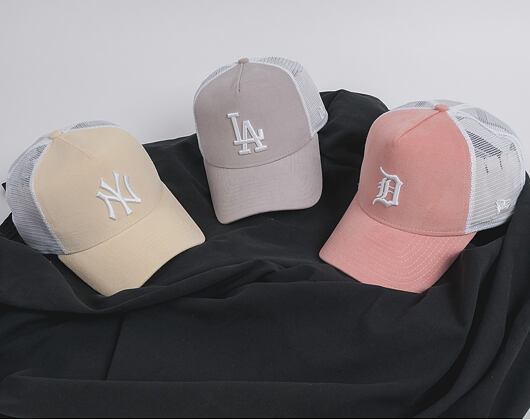 Dámská Kšiltovka New Era  Micro Cord  Los Angeles Dodgers  9FORTY A-FRAME TRUCKER  Gray / Optic Whit