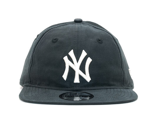 Kšiltovka New Era Light Weight Nylon Packable New York Yankees 9TWENTY Black/White Strapback