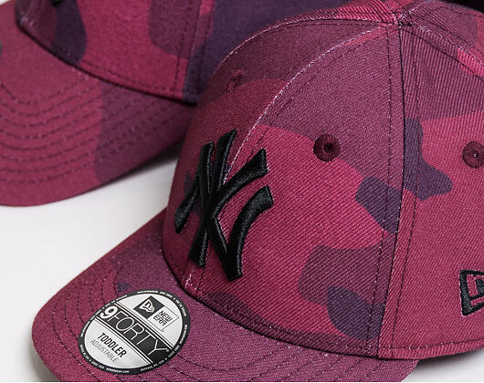 Kšiltovka New Era 9FORTY Camo New York Yankees Maroon Camo/Black Strapback