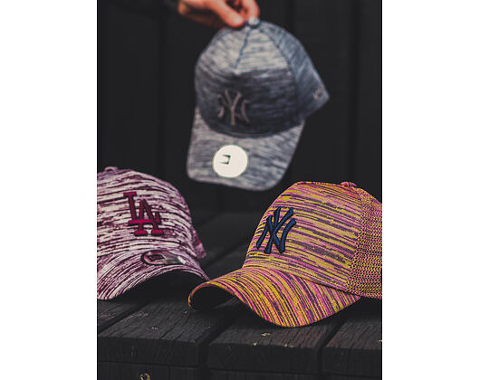 Kšiltovka New Era 9FORTY A-Frame New York Yankees Engineered Fit Navy/Pink/Purple Snapback