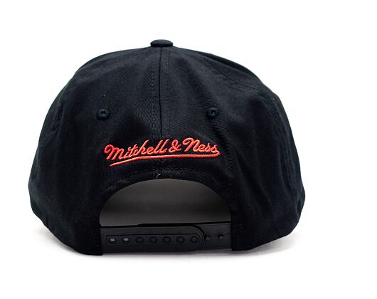 Kšiltovka Mitchell & Ness INTL839 Chicago Bulls Letterman 110 Snapback